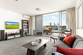 Spacious 2-bed With Two Balconies With City Views