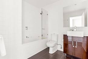 Spacious 2-bed With Two Balconies With City Views