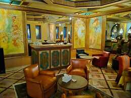 Private Luxury Villa With Hotel Services