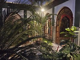 Private Luxury Villa With Hotel Services