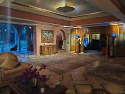 Private Luxury Villa With Hotel Services