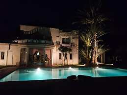 Villa de Luxe sur la Palmeraie de Marrak
