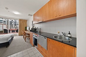 Central ACT Studio With Indoor Pool and Gym