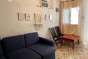Cozy Apartment w Kitchen Downtown