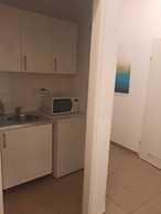 Value 2BR Apt Central City Location