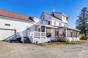 Hike, Ski & Explore: Patten Home w/ Pool Table!