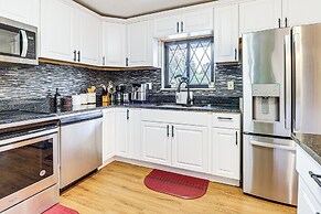 3 Mi to South Park: Quiet Pittsburgh Area Getaway