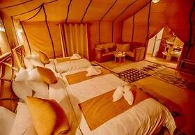 Lantern Luxury Camp