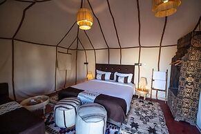Lantern Luxury Camp