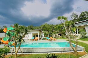 Rock & Lune Boutique Villas