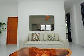 Rock & Lune Boutique Villas
