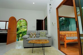 Rock & Lune Boutique Villas