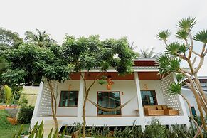 Rock & Lune Boutique Villas