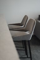 Panoramic Lake View 2-bed With Pool,