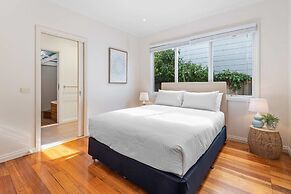 Lush 3-bed House Near the Beach