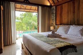 Mina Baturiti Hotel & Resto