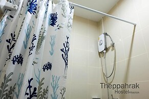 Theppahrak Hostel Khaolak