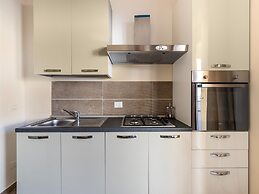 Air-conditioned With Garden and Private Parking