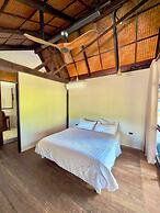 Dalasone Pool Villas