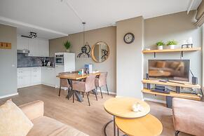 2 Person Apartment With Island View