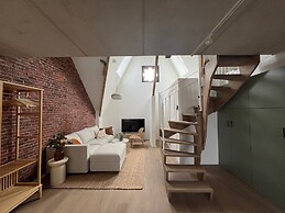 Inviting Apartment in Bree With Terrace