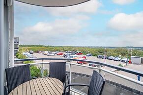 4-person Apartment With Island View