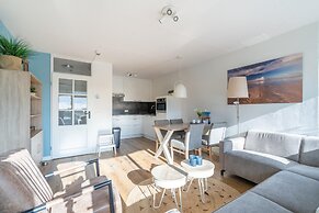 4-person Apartment With Island View