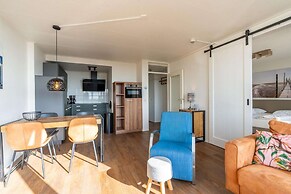 2 Person Apartment With Island View