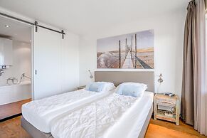 2 Person Apartment With Island View