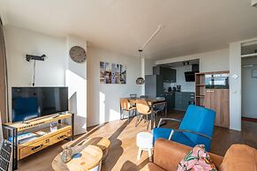 2 Person Apartment With Island View