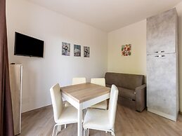 Air-conditioned Apartment With Private Parking