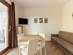 Air-conditioned Apartment With Private Parking