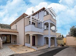 Air-conditioned Apartment With Private Parking