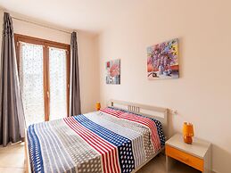 Apartment With air Conditioning and sea Views