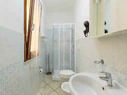 Apartment With air Conditioning and sea Views