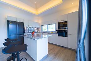 New Modern 3 Bedroom Villa MB35