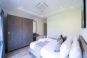 New Modern 3 Bedroom Villa MB35