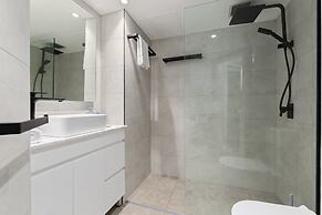 Bright & Spacious 1-bed in Vibrant Sydney