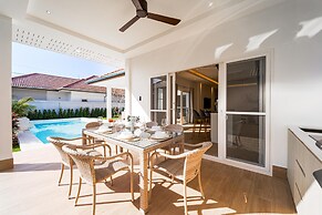 New Modern 3 Bedroom Pool Villa MB3