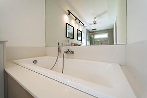 New Modern 3 Bedroom Pool Villa MB3