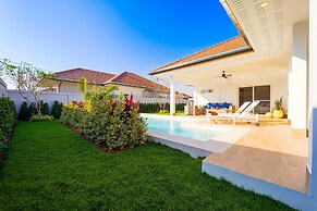 New Modern 3 Bedroom Pool Villa MB3