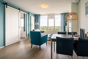 2 Person Apartment With Island View