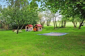 Grosses Ferienhaus fur 9 Personen in Babke, Mirow