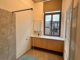 Spacious 3-floor Holiday Home for 8 Guests