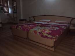 Rajshree Hotel