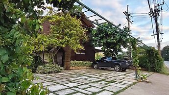 Sang Poy Cottage