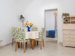 Citrus Garden House