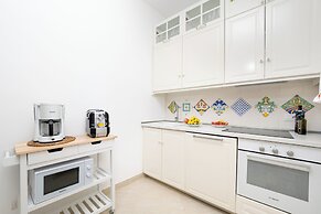Citrus Garden House