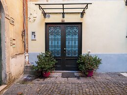 Citrus Garden House