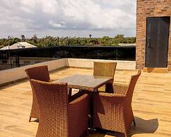 LUXURY APARTMENTS & HOMES